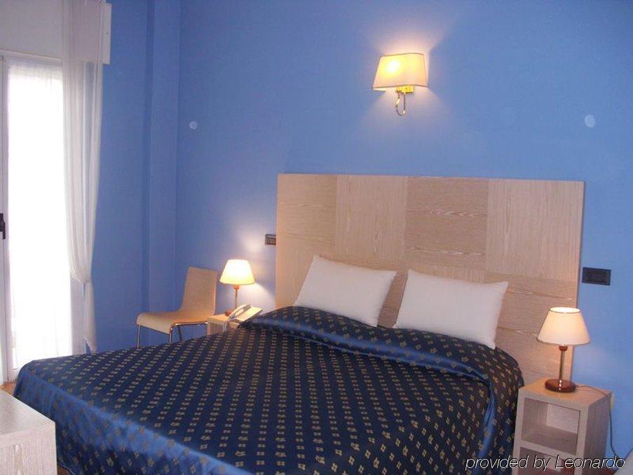 Hotel Levante Rimini Phòng bức ảnh