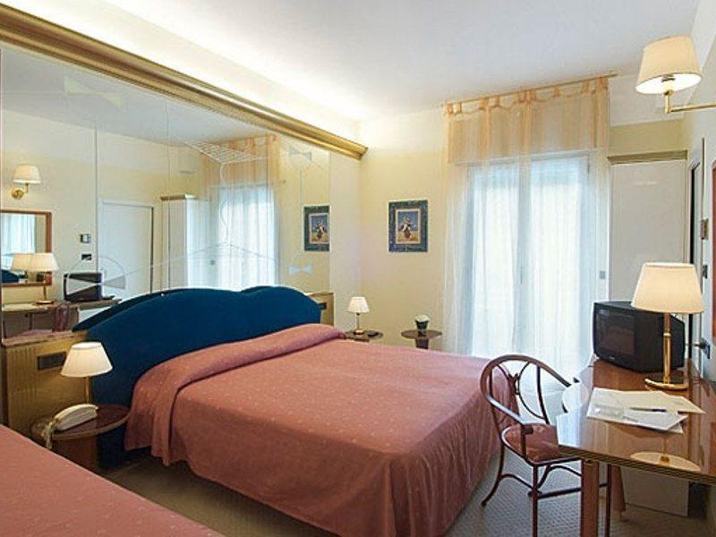 Hotel Levante Rimini Ngoại thất bức ảnh
