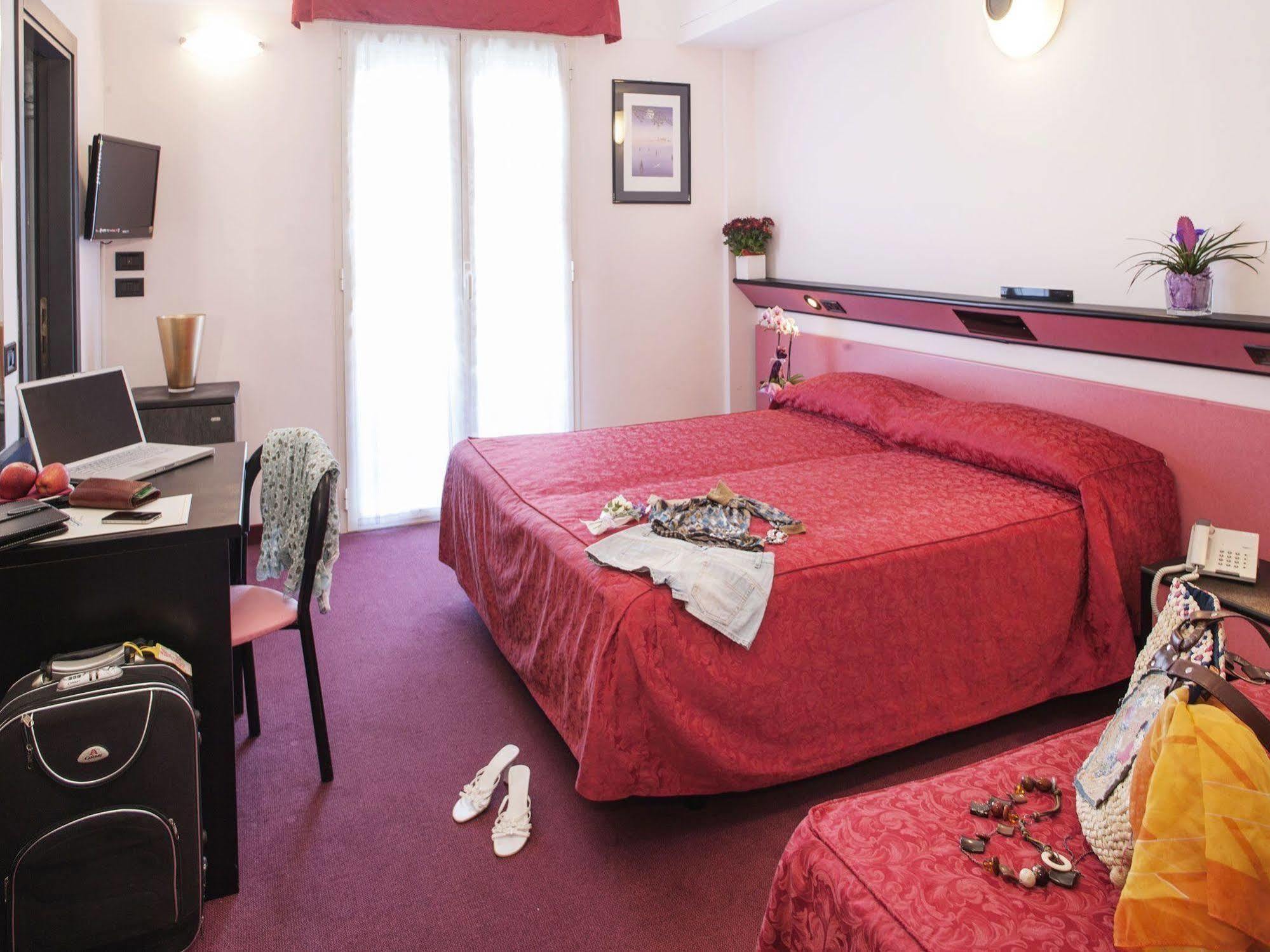 Hotel Levante Rimini Ngoại thất bức ảnh